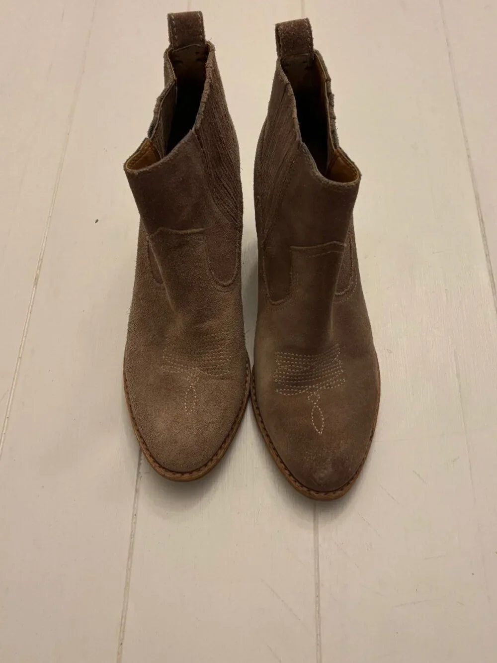 Dolce Vita Taupe Suede Chelsea Western Booties Size 8 - Picture 2 of 9